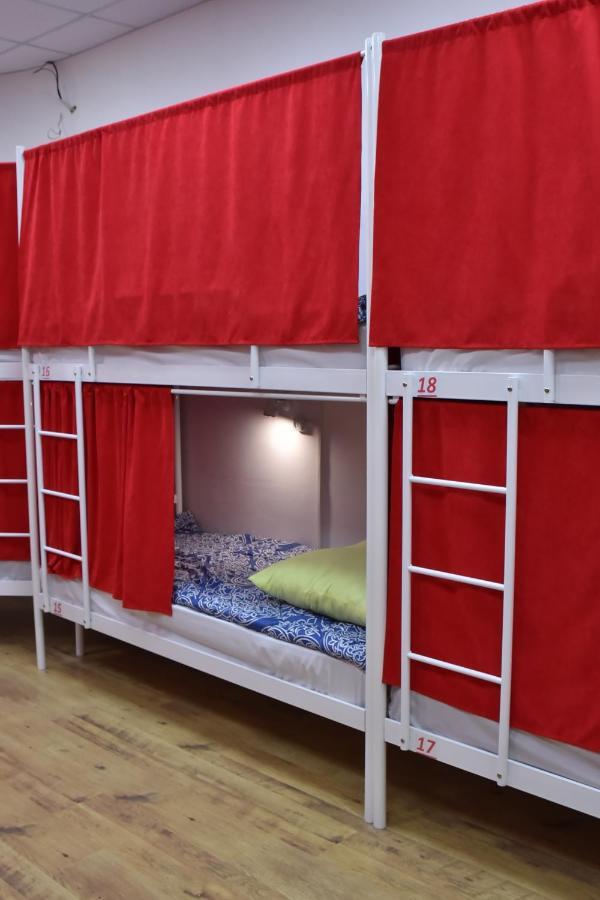 Hostel 777 Darnitsa Kiev Eksteriør bilde