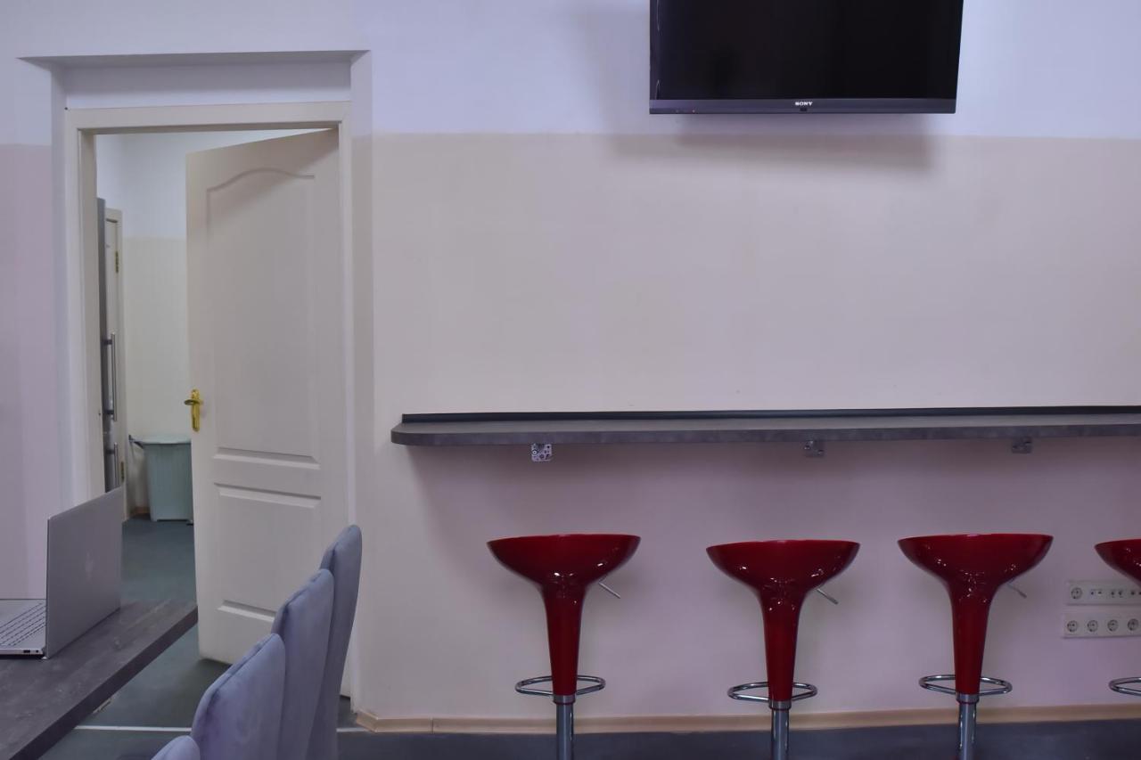 Hostel 777 Darnitsa Kiev Eksteriør bilde