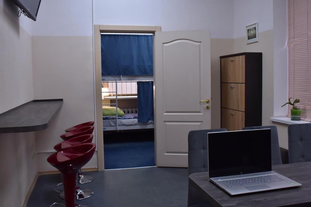 Hostel 777 Darnitsa Kiev Eksteriør bilde