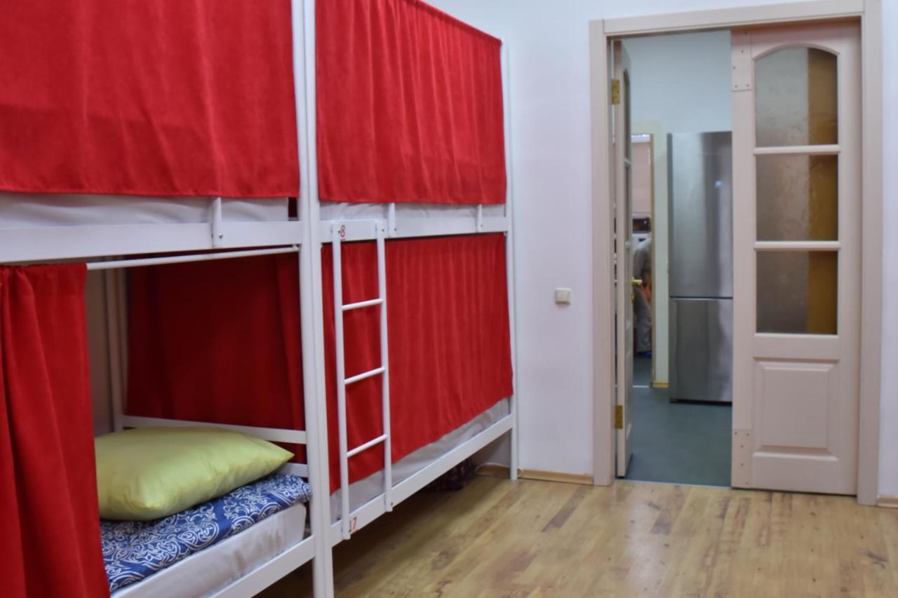 Hostel 777 Darnitsa Kiev Eksteriør bilde